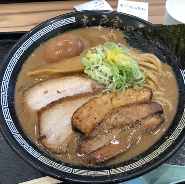 「濃厚特製中華麺」@松戸富田製麺 三井アウトレットパーク木更津店の写真
