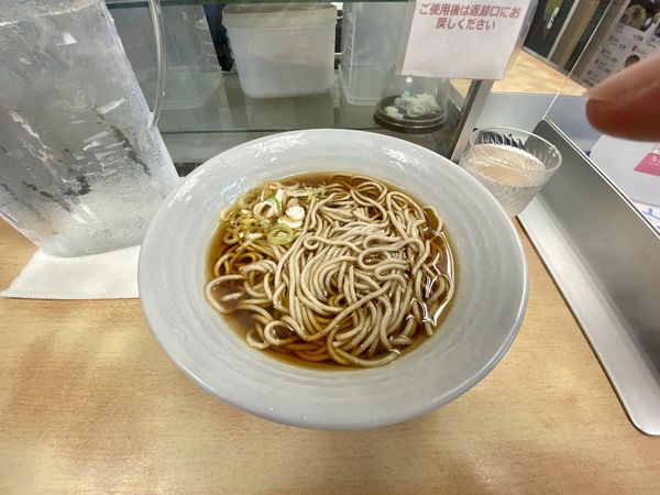 「かけそば290円」@あじさい茶屋 中野1・2号店の写真