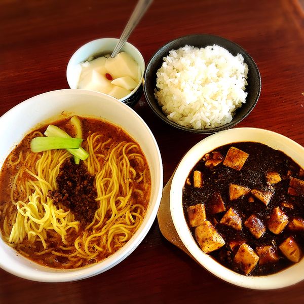 「たんたん麺セット 1.700円」@中国料理梨花の写真
