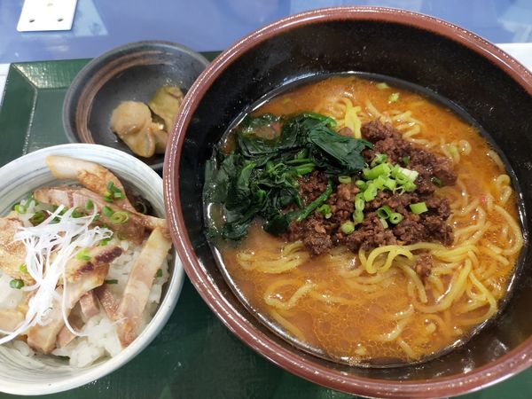 「担々麺とチャーシュー丼」@東我孫子カントリークラブの写真