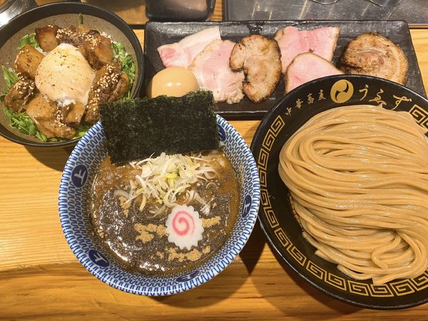 「特製つけ麺並 温玉お肉ご飯」@中華蕎麦うゑずの写真