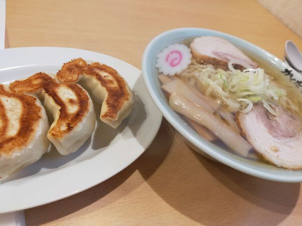 「ラーメン　餃子」@拉麺 かくだやの写真