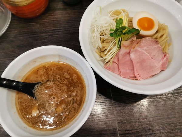 「魚つけ麺 並」@魚と豚と黒三兵 御徒町店の写真