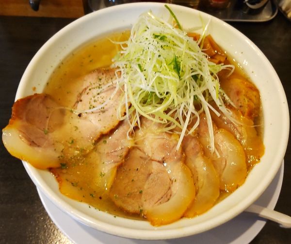 「塩チャーシューメン」@ラーメン ROOTSの写真