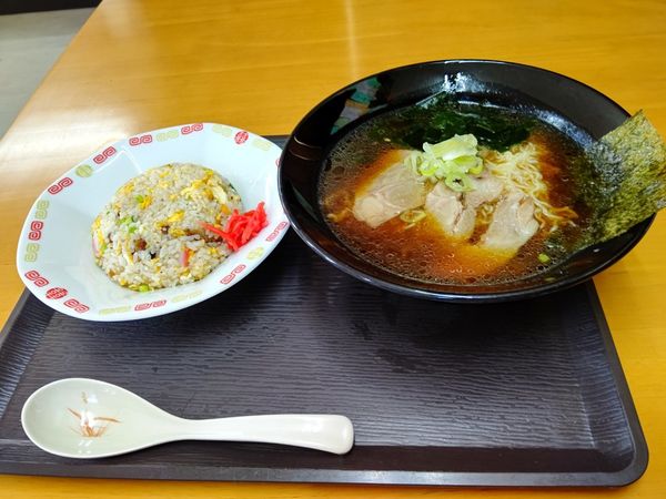 「Ａセット(ラーメン＋チャーハン)850円」@手延べラーメン 大連の写真