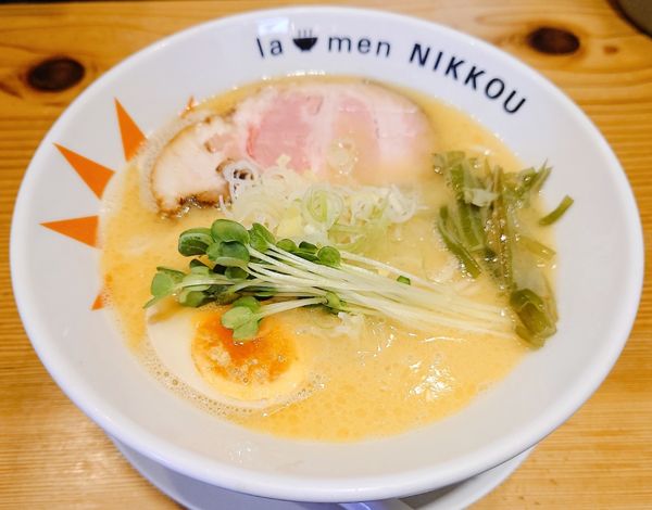 「鶏白湯」@ラーメン にっこうの写真