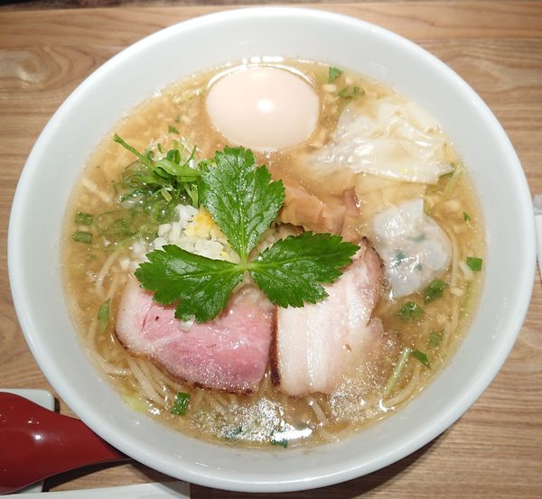 「節と煮干しの中華そば 塩＋特製」@三馬路の写真