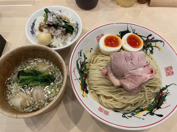 「全部入りあっさりつけ麺、チャーシューご飯」@つけめん金龍の写真