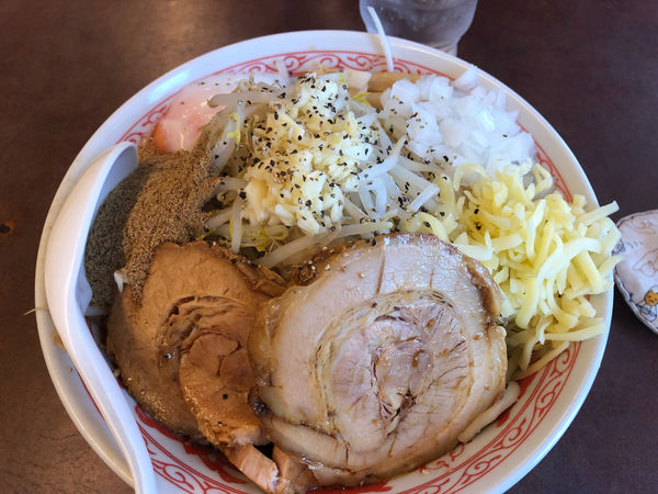 「まぜそば　肉まし大盛り」@ニンニクらーめん 碧の豚二郎の写真