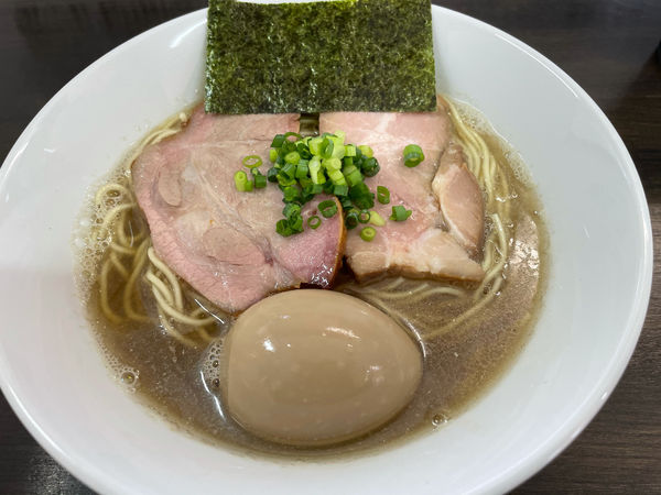 「中華そば800円、味玉100円」@三和 中華ソバ店の写真