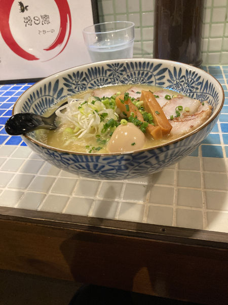 「鶏白湯らーめん」@らーめん 髭の家の写真