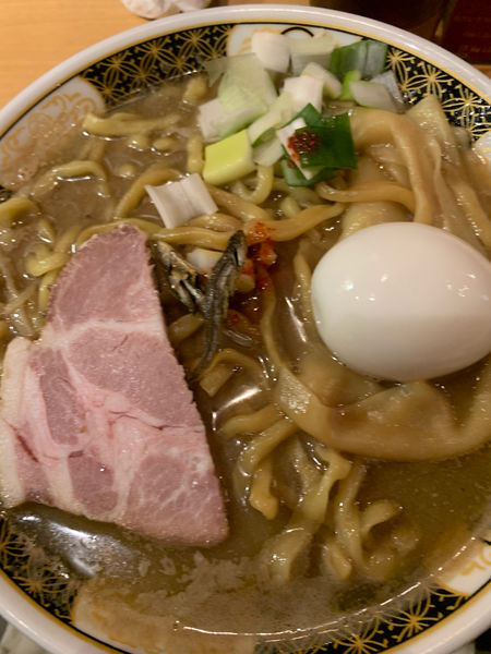 「すごい煮干しラーメン」@すごい煮干ラーメン凪 新宿ゴールデン街店 別館の写真