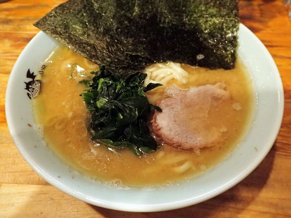 「ラーメン・油多め」@洞くつ家の写真