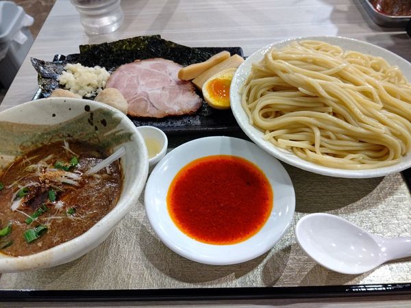 「豚骨魚介達磨つけ麺(中盛・250g)890円→500円」@豚骨醤油家系ラーメン 達磨堂の写真