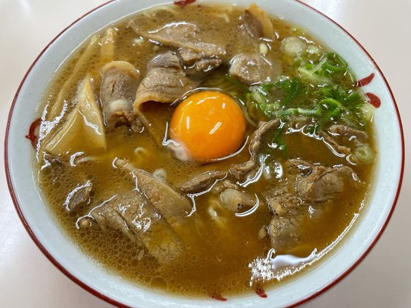 「中盛肉入り生玉子(700円+150円)」@中華そば いのたに 本店の写真