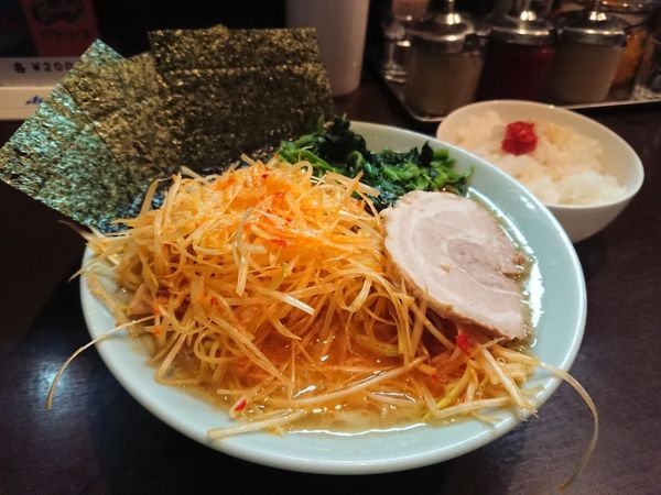 「らーめん並＋辛ネギ＋ライス」@横浜家系らーめん いずみ家の写真