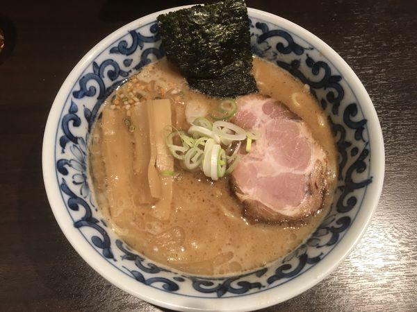 「濃厚ラーメン　770円」@九段 斑鳩 市ヶ谷本店の写真
