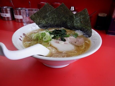 「太麺ラーメン」@鹿島家 黄金町店の写真