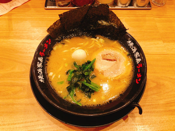 「醤油ラーメン」@横浜家系ラーメン 有楽家 桑名店の写真