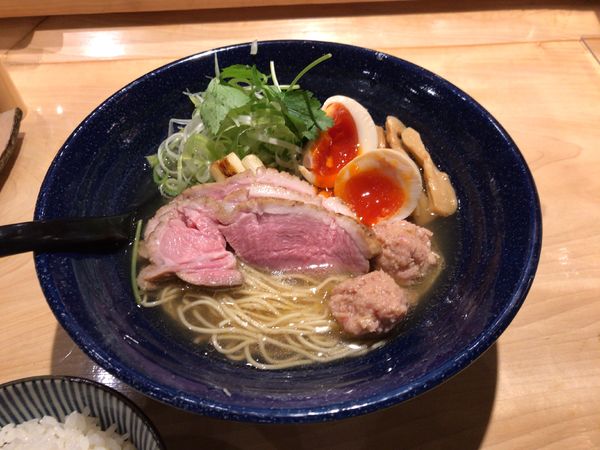 「特製塩らぁ麺(1150円)+半ライス(100円)」@鴨だしらぁ麺 轟の写真
