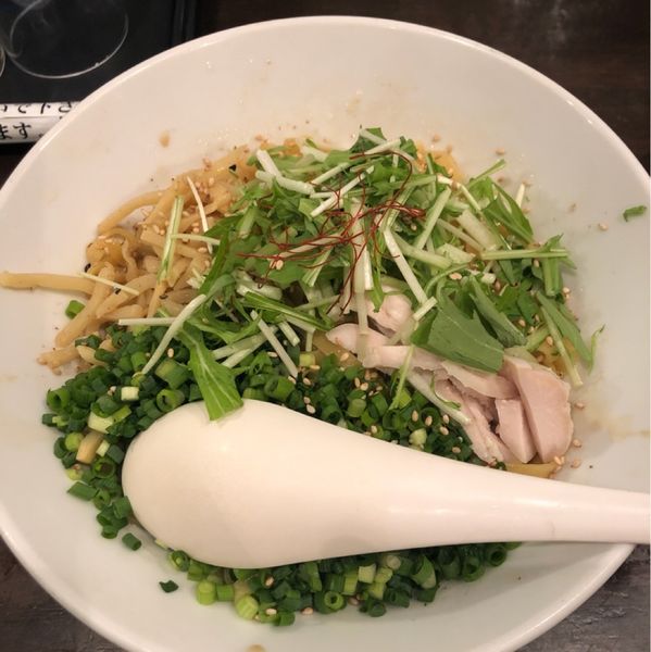 「油そば　鶏」@らーめん 鷹の羽の写真