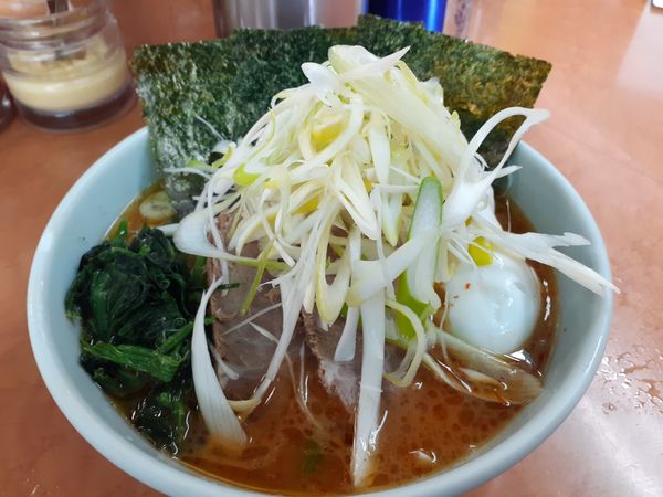 「辛ラーメン」@横浜ラーメン 町田家 新百合ヶ丘店の写真