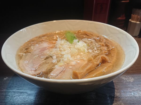「塩金華豚特上チャーシュー麺」@支那そばや 本店の写真