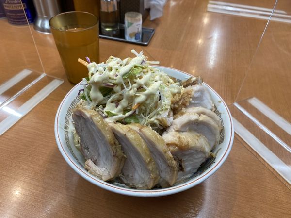 「冷やし中華大ぶたダブル」@ラーメン豚山 大塚店の写真
