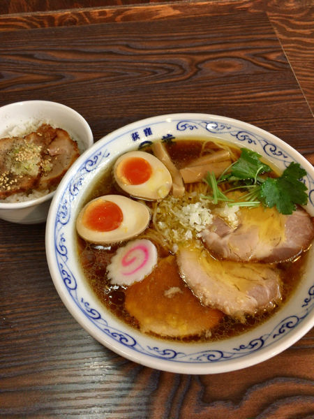 「熟成中華そば」@二葉 上荻店の写真