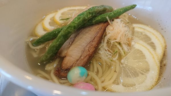 「レモンラーメン(限定)」@中華そば すばる食堂の写真