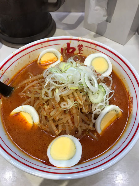 「味噌卵麺　900円」@蒙古タンメン 中本 御徒町店の写真