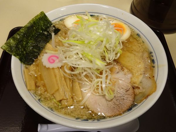 「背脂特製中華そば（950円）」@立川大勝軒の写真