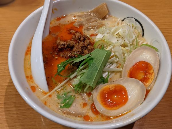 「限定担々麺」@麺創 麺魂 江坂本店の写真