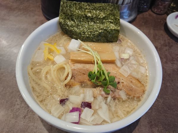 「濃厚ホタテそば 900円 ＋ 玉ねぎ 70円」@NOODLE VOICEの写真