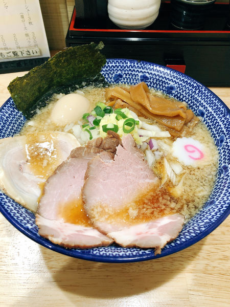 「特製ラーメン」@厳選煮干ラーメン 初代 にぼ助の写真