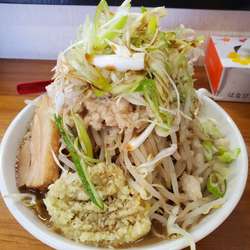 醤油ラーメン(ねぎトッピング)　840円