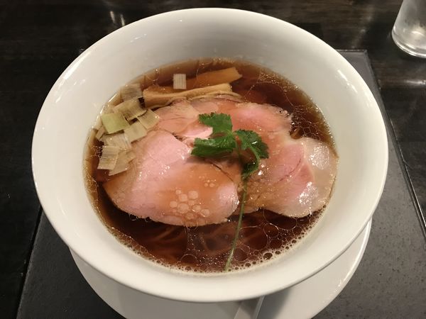 「地鶏丹波黒どり醤油らぁめん 880円」@KaneKitchen Noodlesの写真