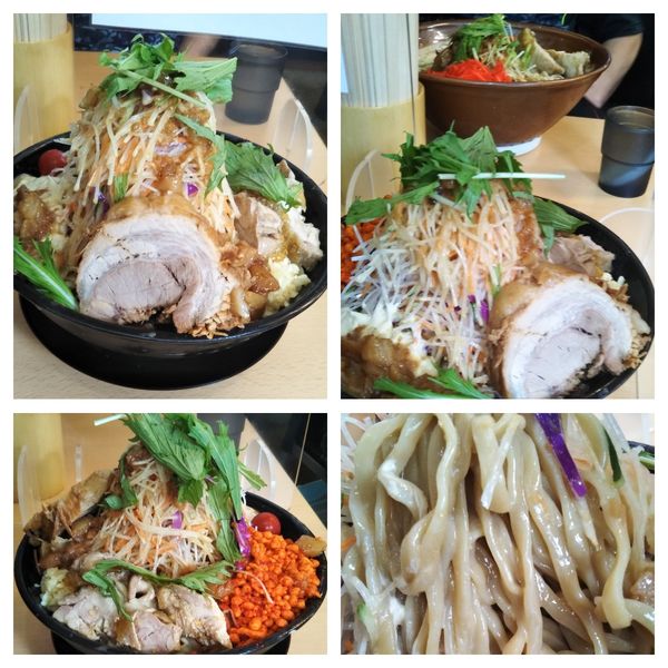 「冷やし中華大+麺増し600+豚チャーシュー1枚」@鷹の目 獨協大学前本店の写真