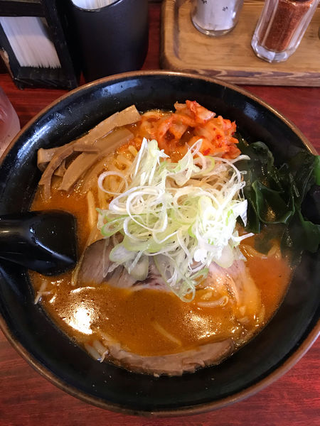 「キムチラーメン　890円」@北海道らーめん ひむろ 上野店の写真