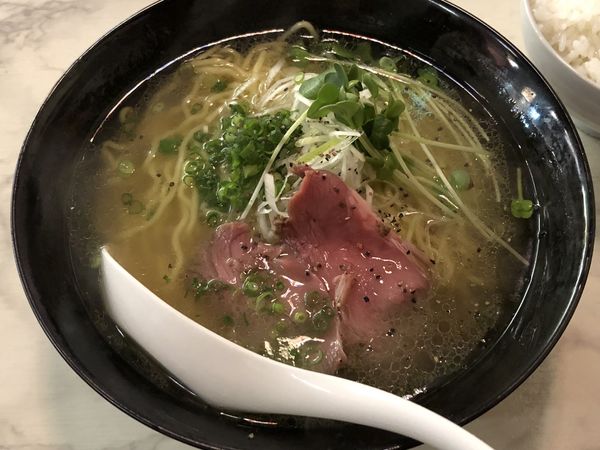 「牛塩ラーメン　￥９００」@ラーメン万歳の写真