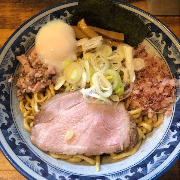 「温玉油そば」@兎に角 松戸店の写真