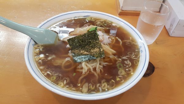 「ラーメン＋半餃子」@ラーメン やひこの写真