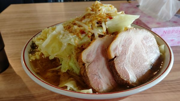 「濃厚豚骨野菜８５０円（ソフトに全マシ)」@中華そば専門店 びんびん亭 瑞穂店の写真