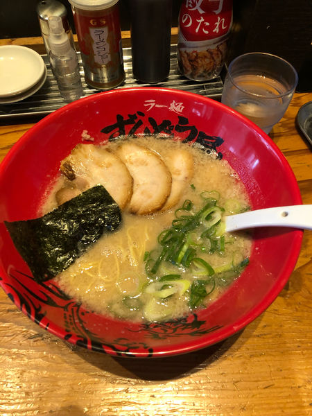 「元味ラーメン」@ラー麺ずんどう屋 新宿歌舞伎町店の写真