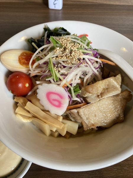 「冷やし中華（中）¥900」@ヤマネコ軒の写真