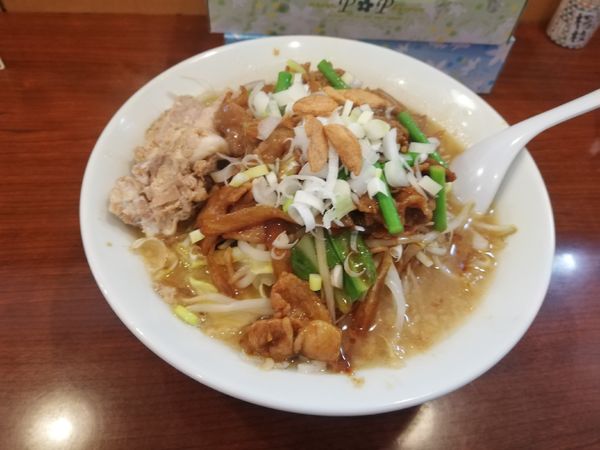 「メガスタミナラーメン 限定」@メガガンジャの写真