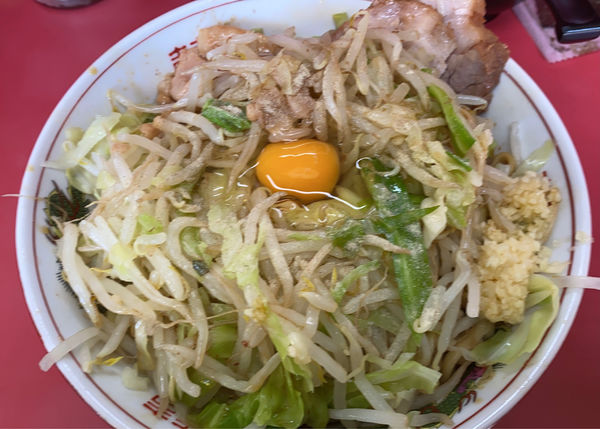 「汁なし大 玉子X2 海苔」@ラーメン二郎 環七一之江店の写真