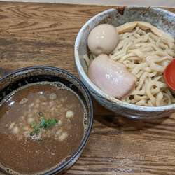 つけ麺（中盛）＋味玉