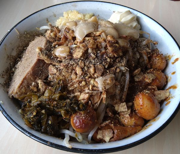 「汁なしⅡ＋火のうずら」@蒙麺 火の豚の写真