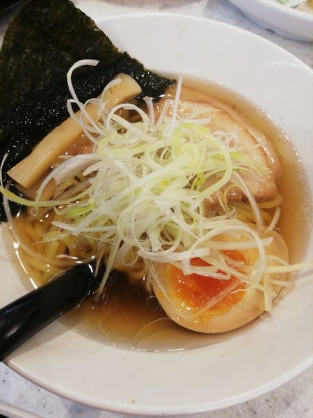「こだわり醤油ラーメン（あっさり）」@魚べい 所沢牛沼店の写真